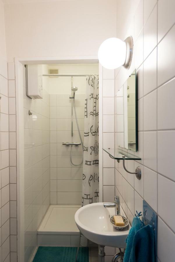 Apartment In Der Yogaschule Köln Exteriör bild